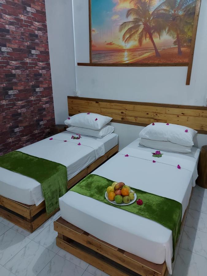 Veli Thoddoo Inn Buitenkant foto