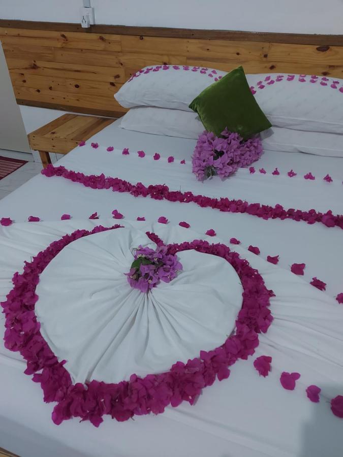 Veli Thoddoo Inn Buitenkant foto